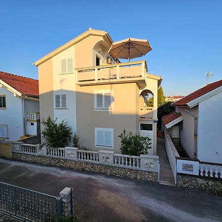 Apartmani Jurić Vir Exterior foto