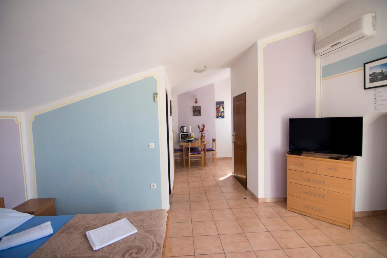 Apartmani Jurić Vir Exterior foto