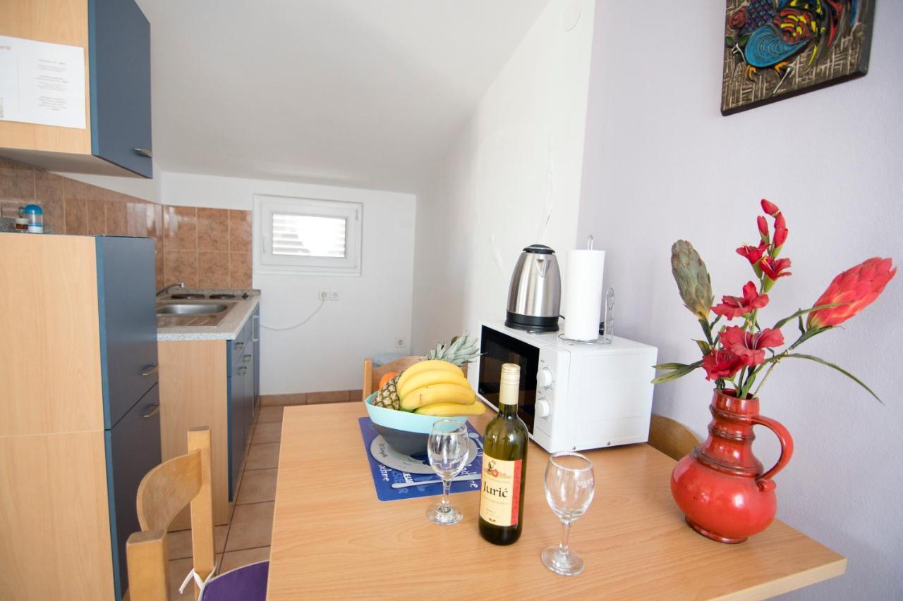 Apartmani Jurić Vir Exterior foto