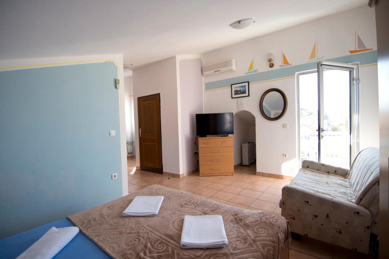 Apartmani Jurić Vir Exterior foto